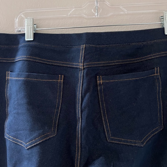 Never worn jeggings - Picture 5 of 6